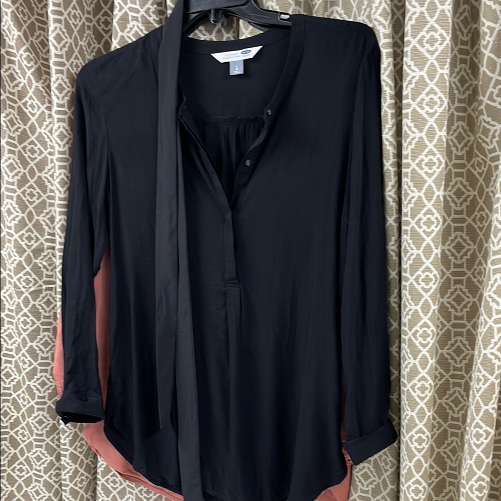 Old Navy Black Women's Blouse New no tags